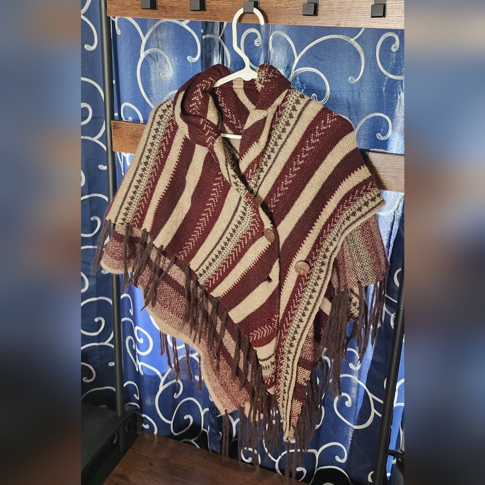 Elegant Poncho Wrap With Fringe O/S